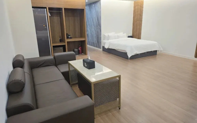 Browndot Hotel Mokpo Gotbawi