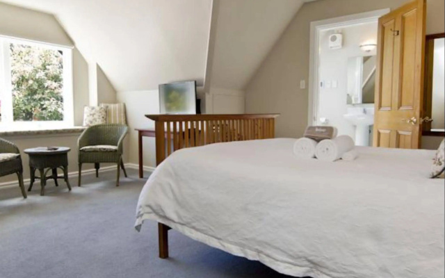 Orari Bed and Breakfast
