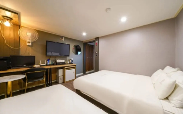Daeyeon Welkin Hotel
