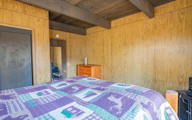 Lazy Bear Lodge