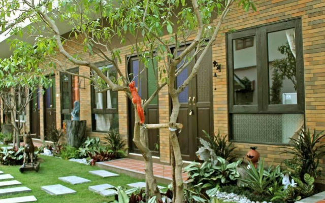 Baan Talay 51