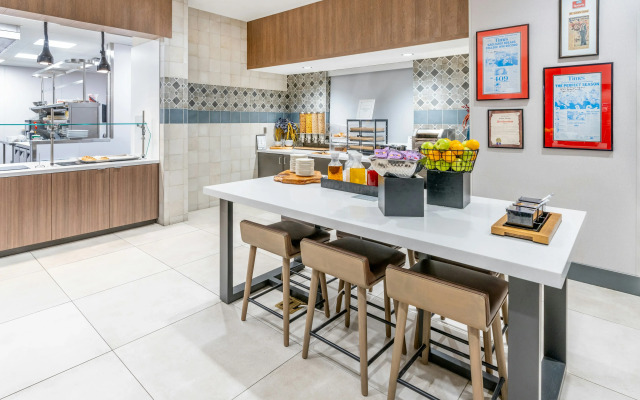 Hilton Garden Inn Trinidad Downtown