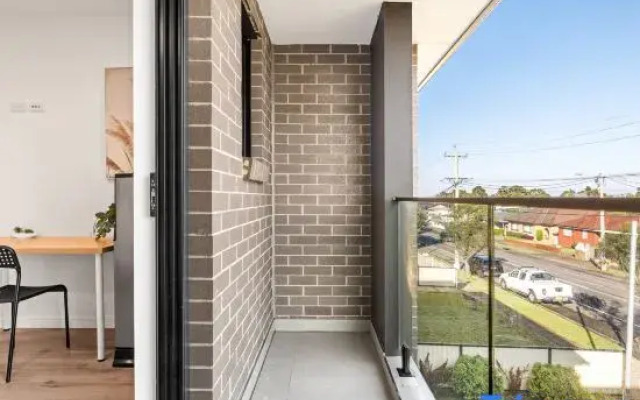 Tranquil Rooms – Quick Walk to Bus & Local Amenities