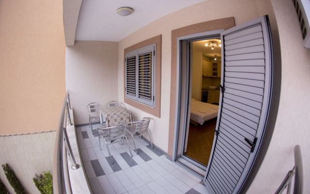 SMS Apartments