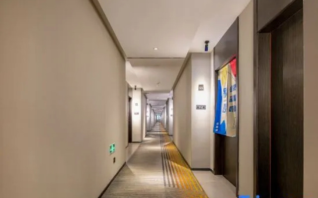 ZMAX Manxi Hotel