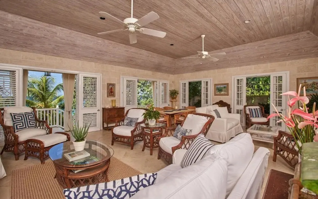 Luxury Beach Front Villa Estate