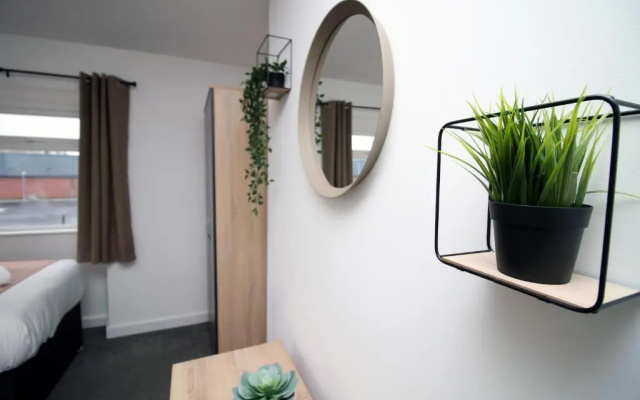 Kingsway House by Tŷ SA