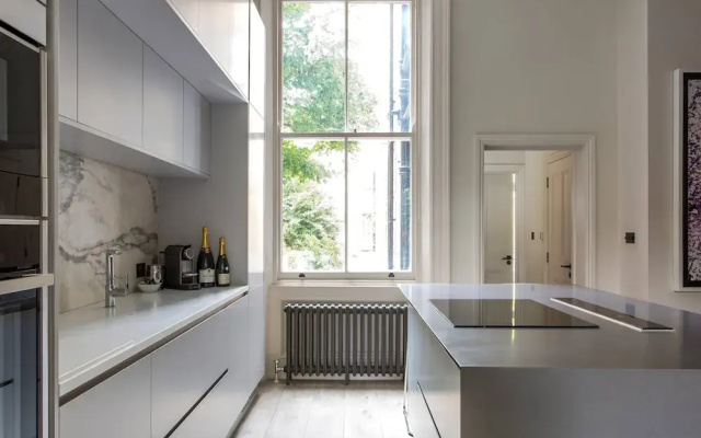 Nevern Square VIII by onefinestay