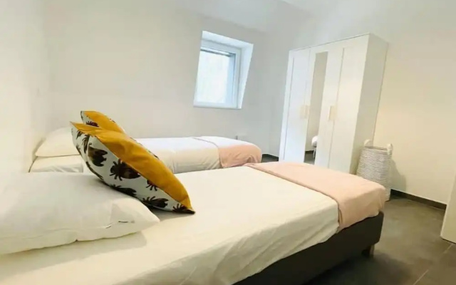 Penthouse 3 Bedrooms- Garden in Center
