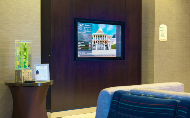 Courtyard by Marriott Bloomington