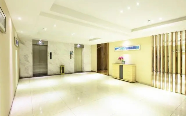 City Comfort Inn Wuhan Zhongnan Road Metro Exit