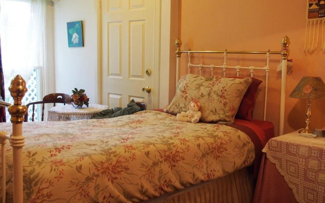 A Winter-Rose Cottage B&B