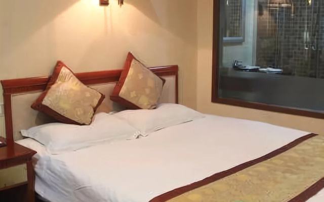 Jiangdu Paramount Hotel