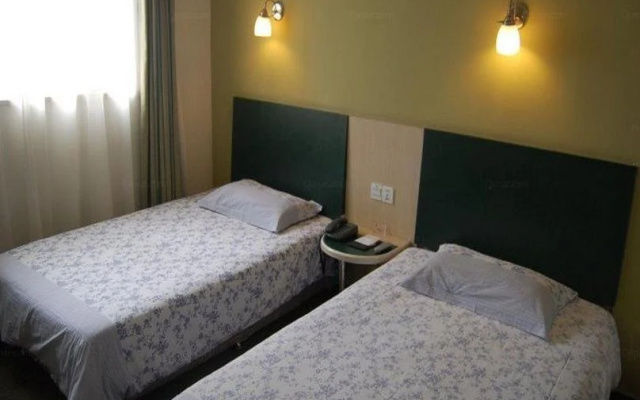 Motel 168 Dalian Youhao Square Inn