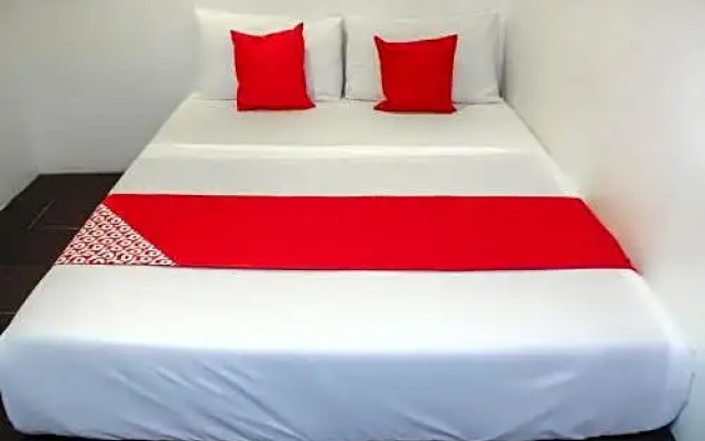 OYO 90035 Star Hotel