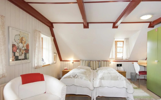Bed & Breakfast Naboløs