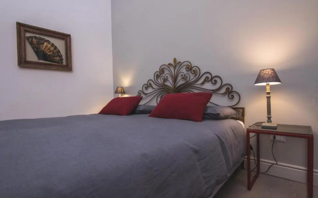 3 Rooms Guest House