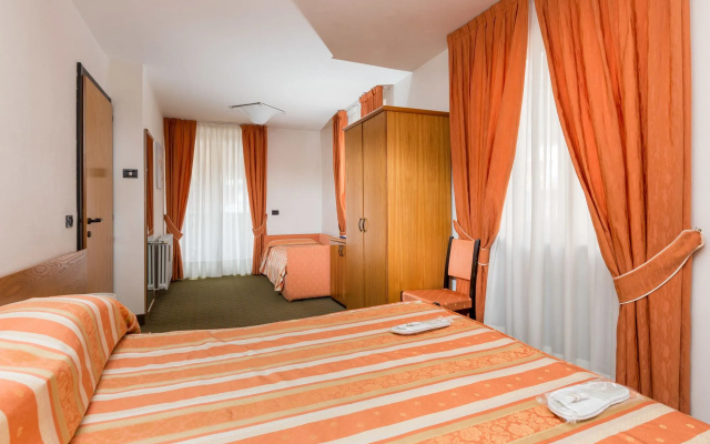Hotel Alpina