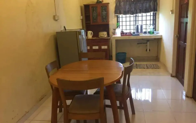 trisya homestay