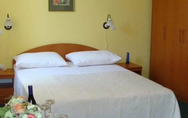 Klaudijas Charming Apartments & Rooms