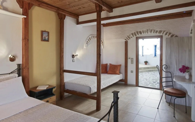 Hotel Polikandia