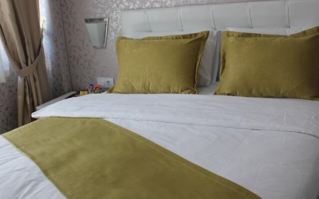 Hotel Golden Peninsula комната для гостей