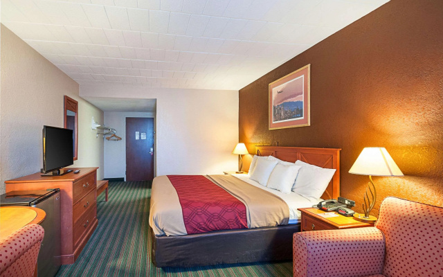 Quality Inn Near Pimlico Racetrack