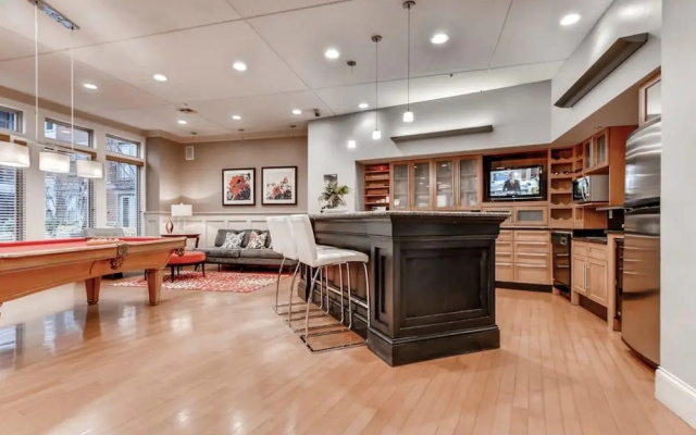 Bluebird Suites in Downtown Providence