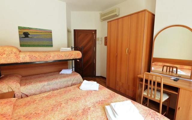 Hotel Bamar