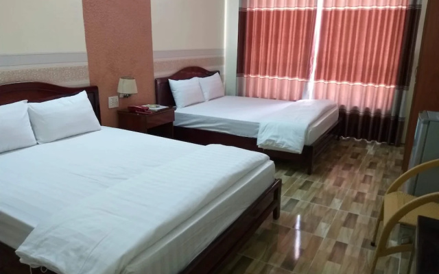 C30 Glory Hotel