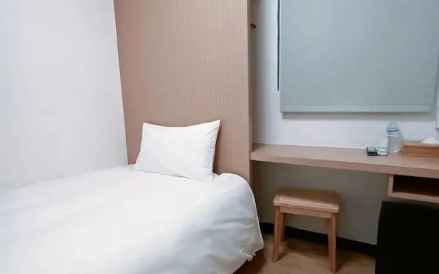 Hz Hotel
