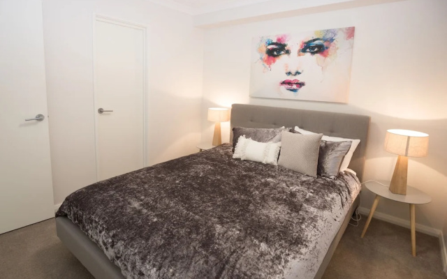 Lakeview Suites
