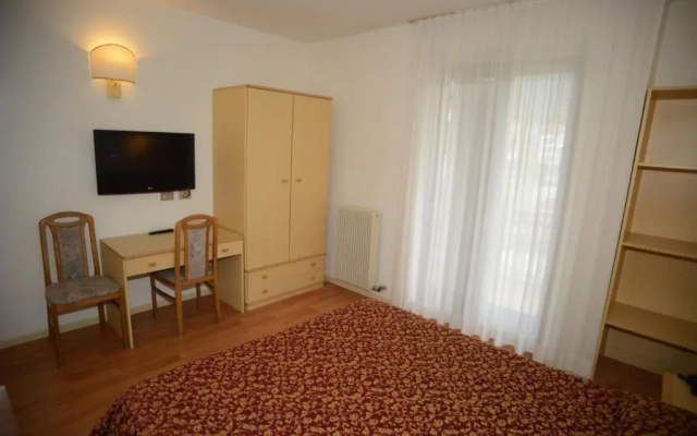 Hotel Canada
