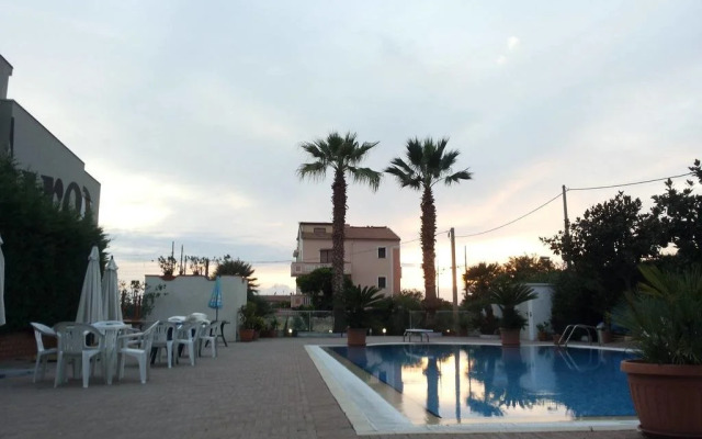 Hotel Marecharo