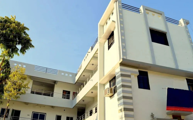 OYO 3784 Hotel Durga