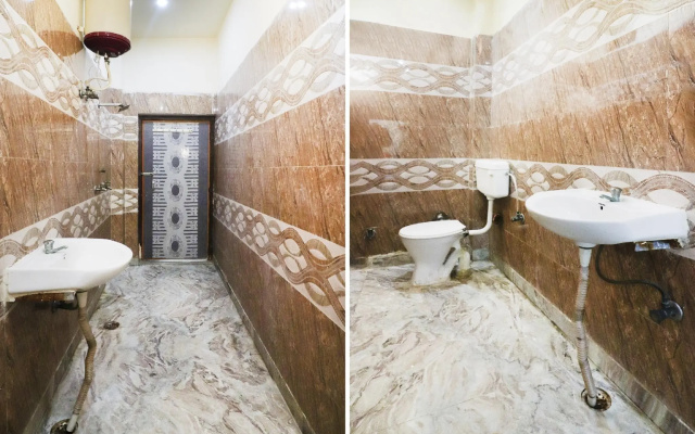 OYO 72863 New Satkar Hotel