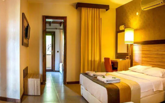 Ayvalik Beach Hotel