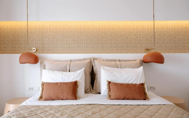 Pnoi Hotel