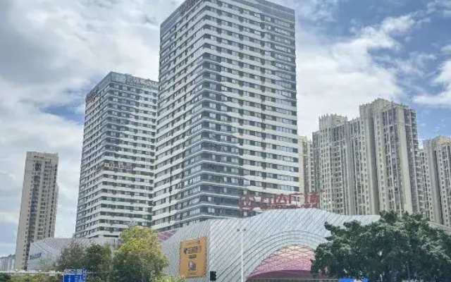 Baiyuxuan Homestay (Liuzhou Chengzhong Wanda)