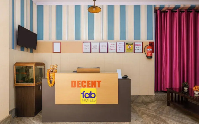 Fabhotel Decent