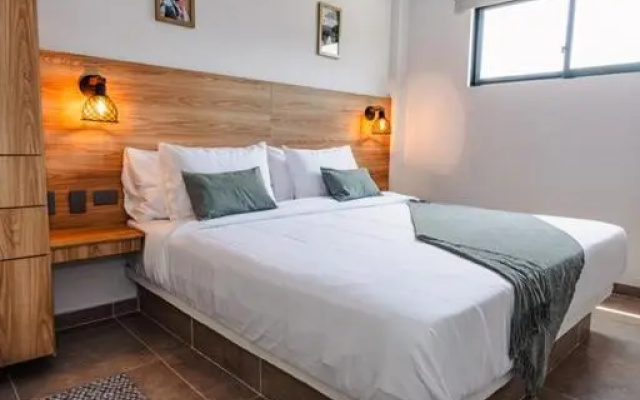 Central Suites by H&R
