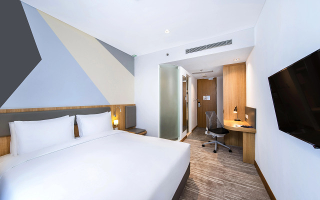Отель Holiday Inn Express Jakarta Menteng