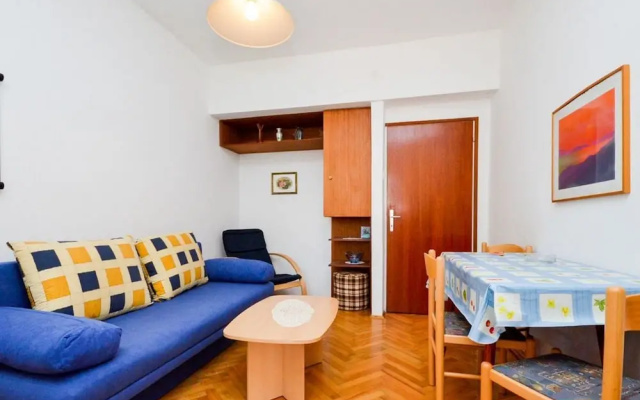 Apartment and Rooms Biserka