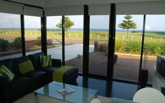 Esperance Island View Apartments
