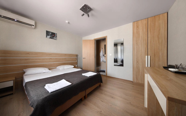 Yeiskwind Hotel