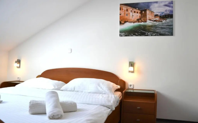 Apartments Monika