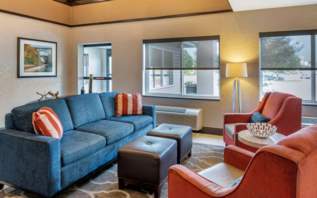 Comfort Suites Columbus West - Hilliard