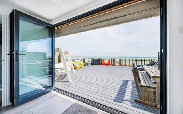 Beachfront House Pevensey Bay Sleeps 8