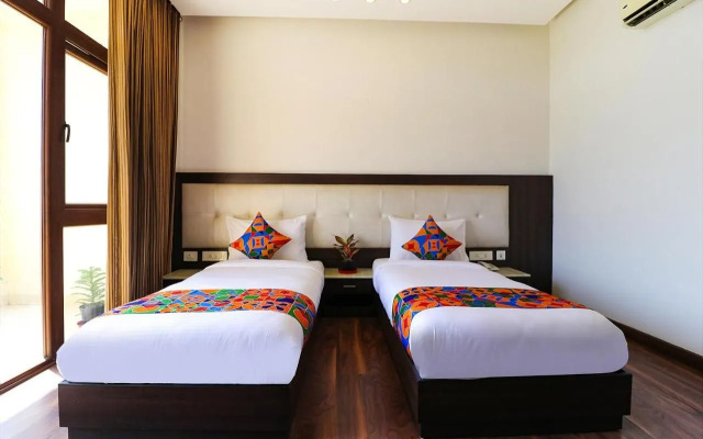 Fabhotel Oyster Villa