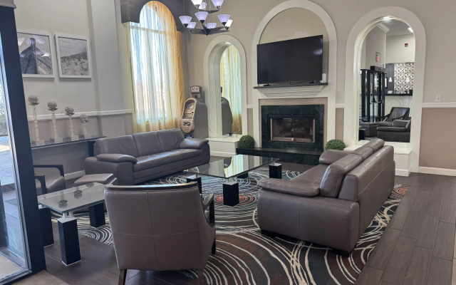 Days Inn & Suites By Wyndham Festus